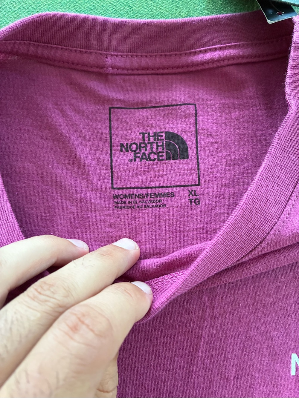 The North Face Short-Sleeve Evolution Box Fit Tee Unisex XL NWT Cyber Berry - Picture 4 of 7